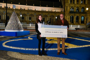 Entrega cheque UNICEF